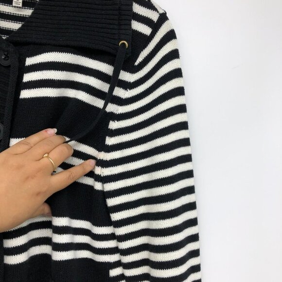 Jones New York Black & White Striped Button up Long Sleeve Sweater size M - Picture 9 of 15